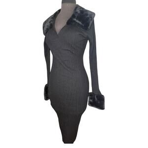 Y2K Ribbed Sweater Faux Fur Trim Midi Dress Size M Mobwife Glam Maximalist Vamp